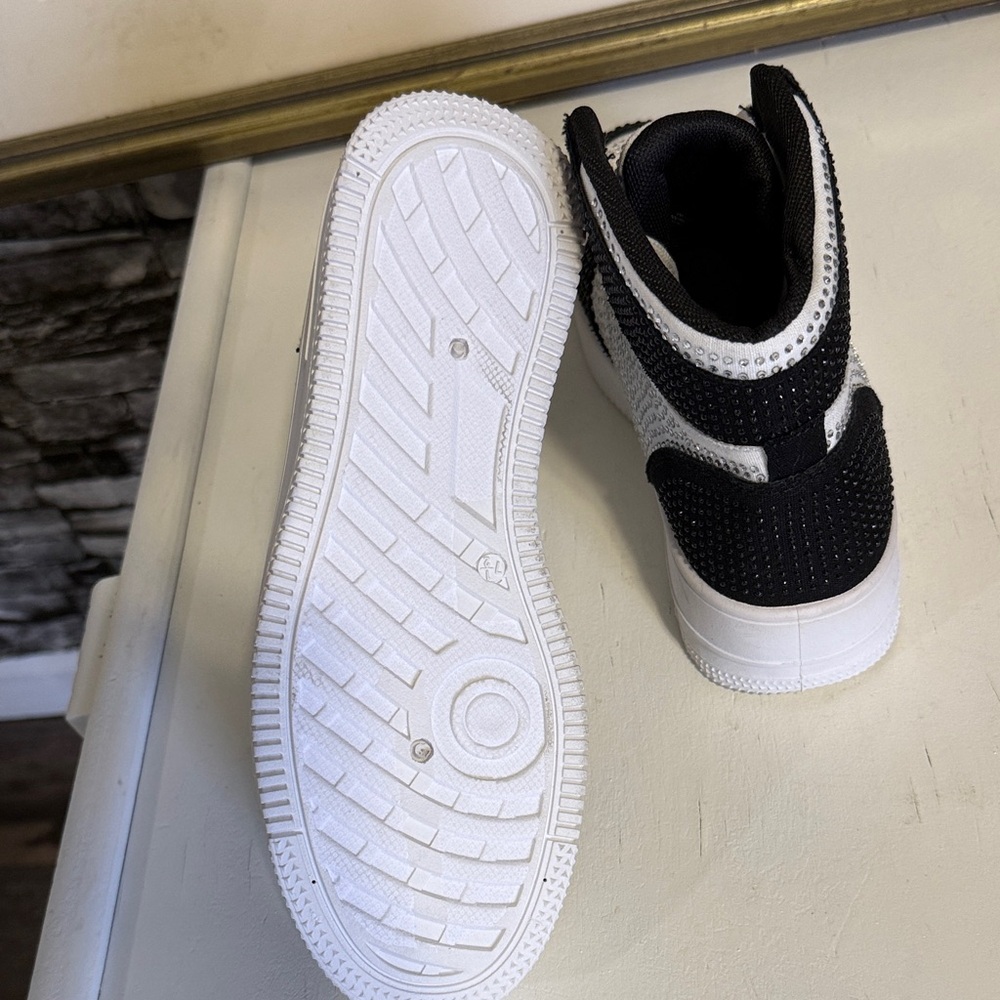 Stylish Black and White High-Top Women's Sneakers with rhinestones - Picture 5 of 7